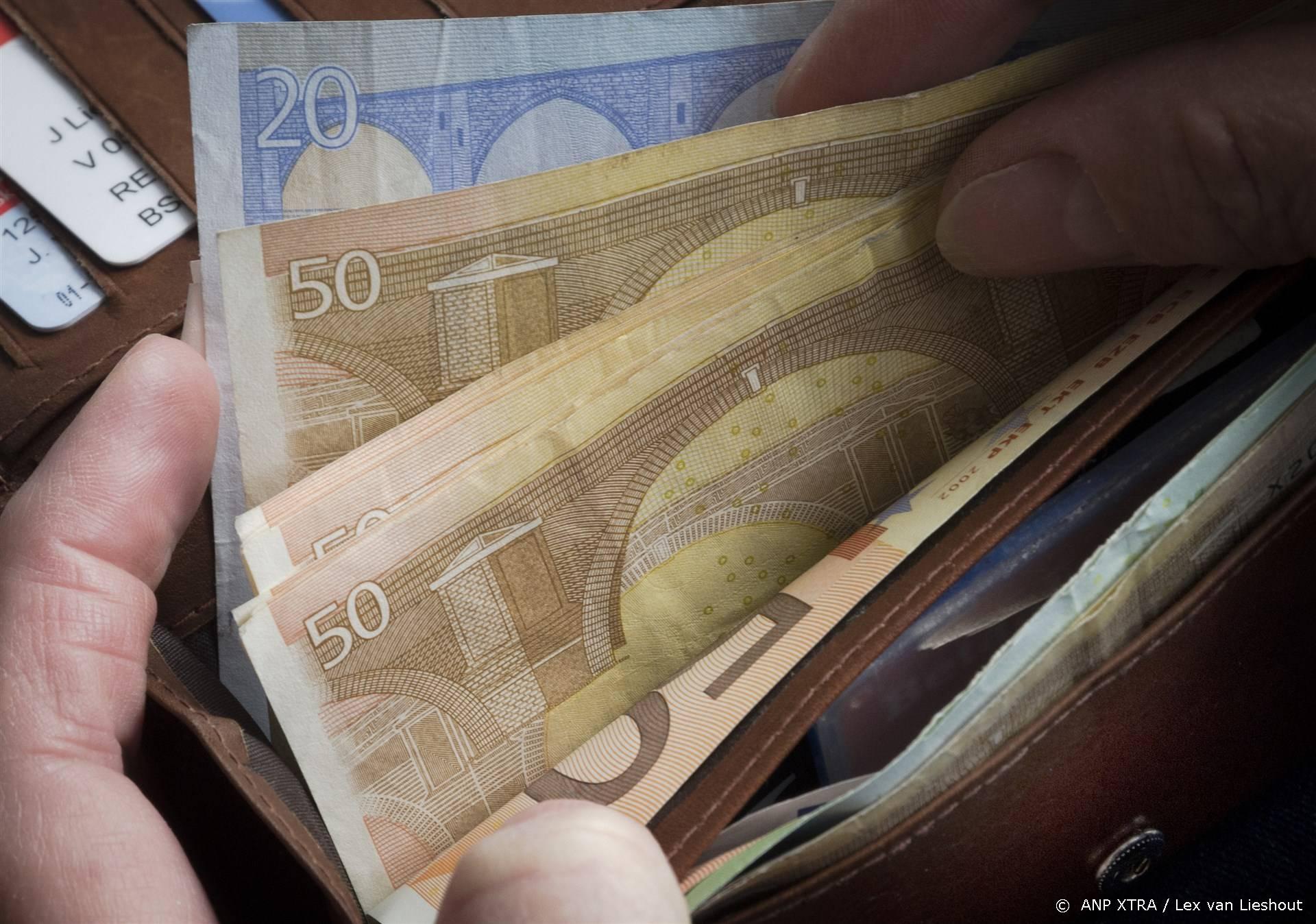 De Ondernemer Banken laten klanten kosteloos geld overmaken naar…