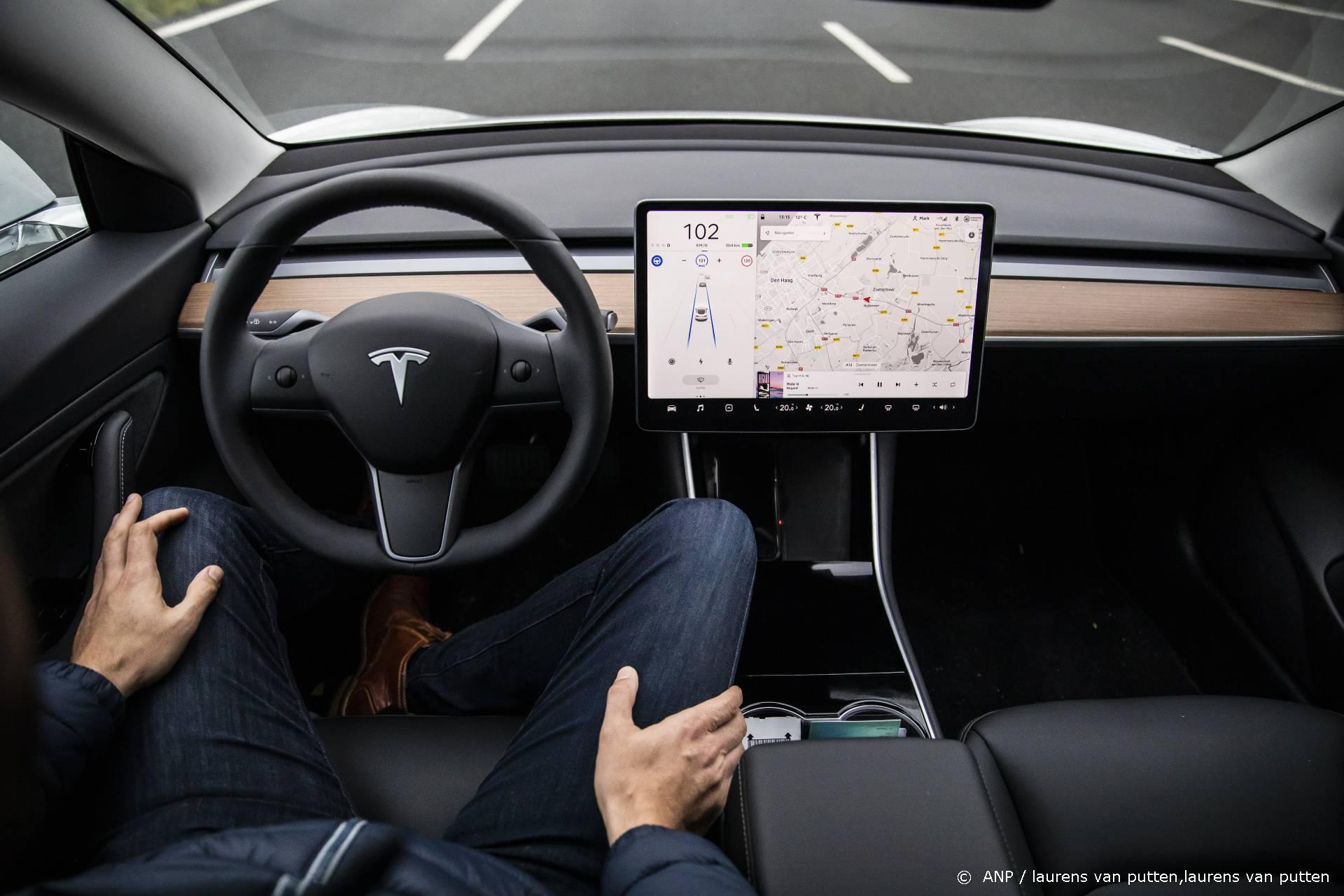 De Ondernemer Tesla ontslaat 200 mensen van Autopilotteam