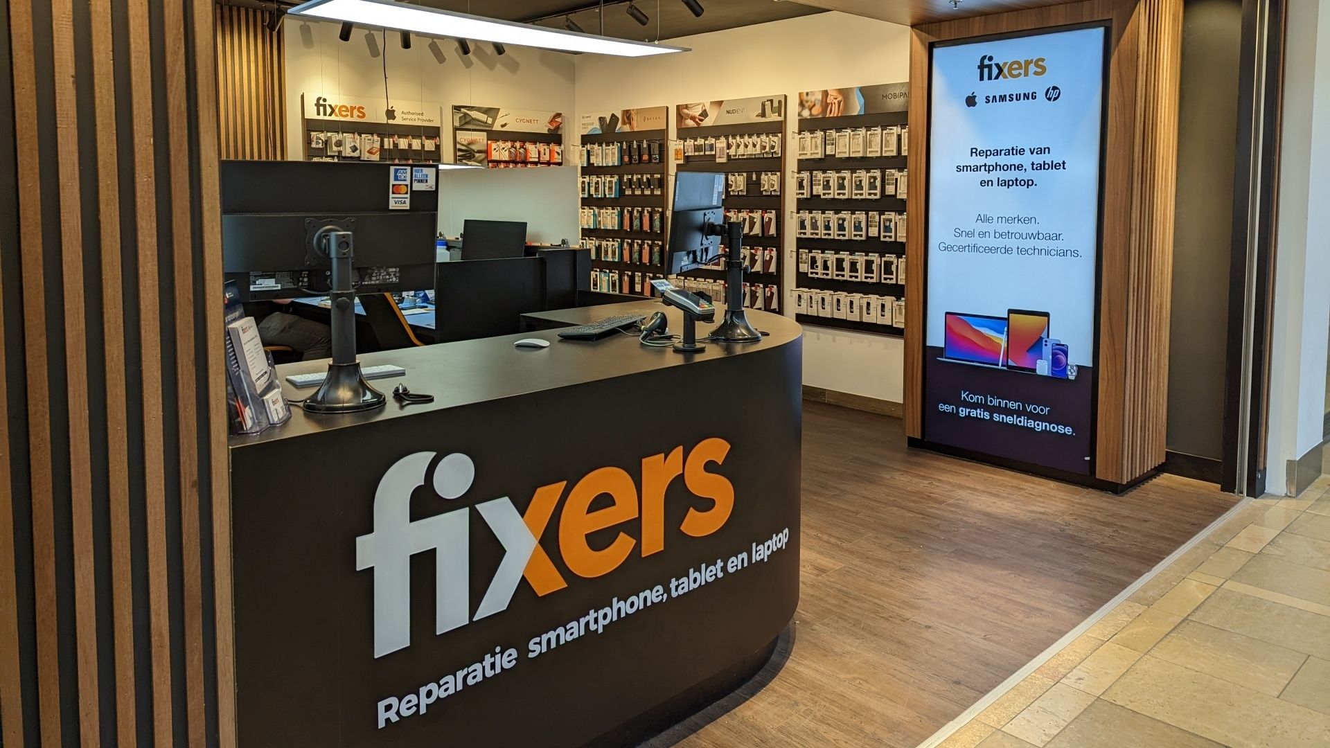 Fixers reparatie sociale elektronica amstelveen