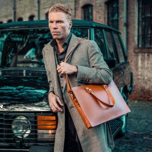Laauw briefcase auto