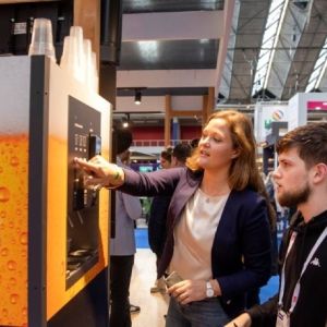 Horeca trends horecava bierautomaat personeelstekort restaurantketens selfservice