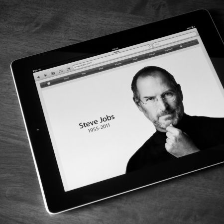 Apple tablet steve jobs