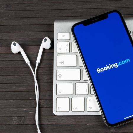Booking com app toerisme
