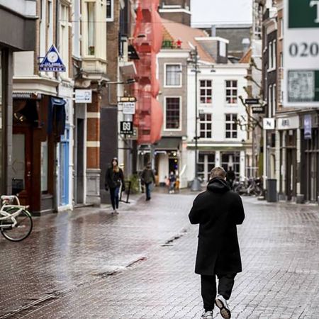 Corona lockdown winkelstraat
