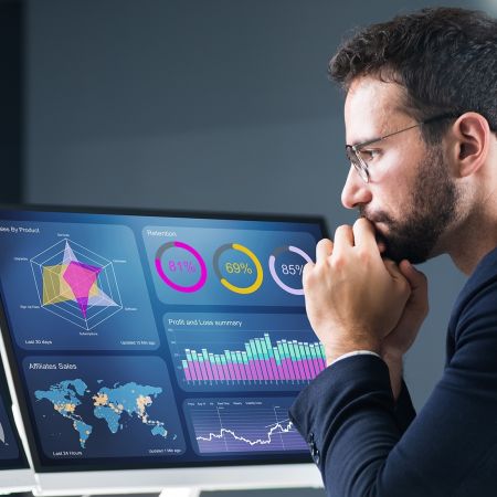 Data onderneemn job van den berg expert