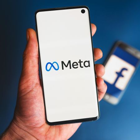 Facebook meta metaverse petra lubbers marketing