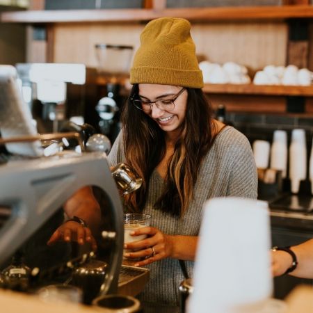 Horeca personeel barista unsplash square