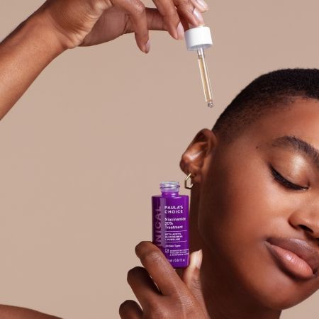 Model vrouw pipet