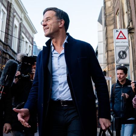 Persconferentie premier mark rutte 3 december omt nieuwe maatregelen code zwart lockdown ctb 2g qr code anderhalvemeter