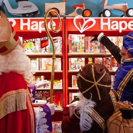 Sint piet december speelgoed hape