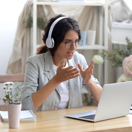 Video call meeting online zoom teams kantoor thuiswerken