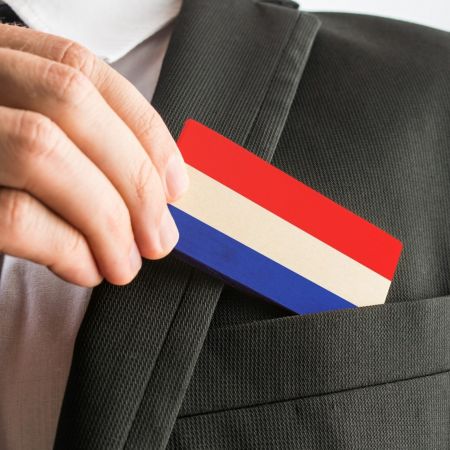Zakenman kaartje vlag nederland