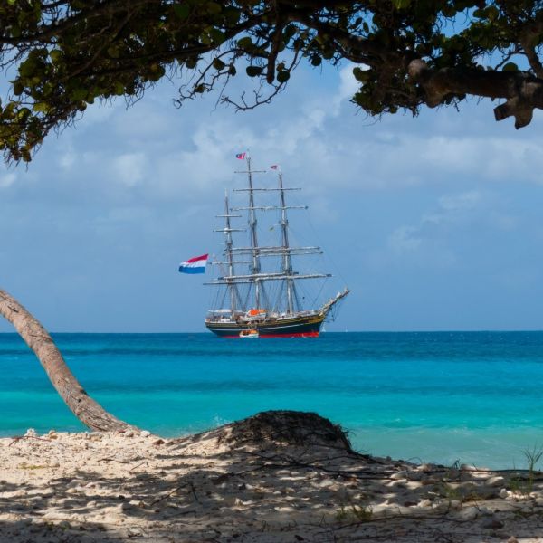 Stad Amsterdam Ship Tobago Cays