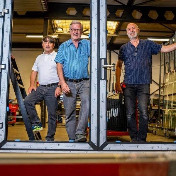 Van links naar rechts Directeur to be Amir Grgic en broers Ton en Rob Valk oprichters van Alupui