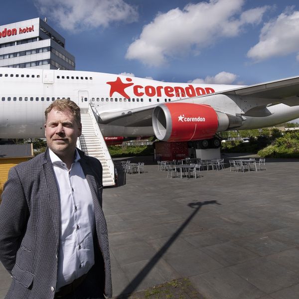 Mammoet sales commerciele revolutie tom rutgrink corendon