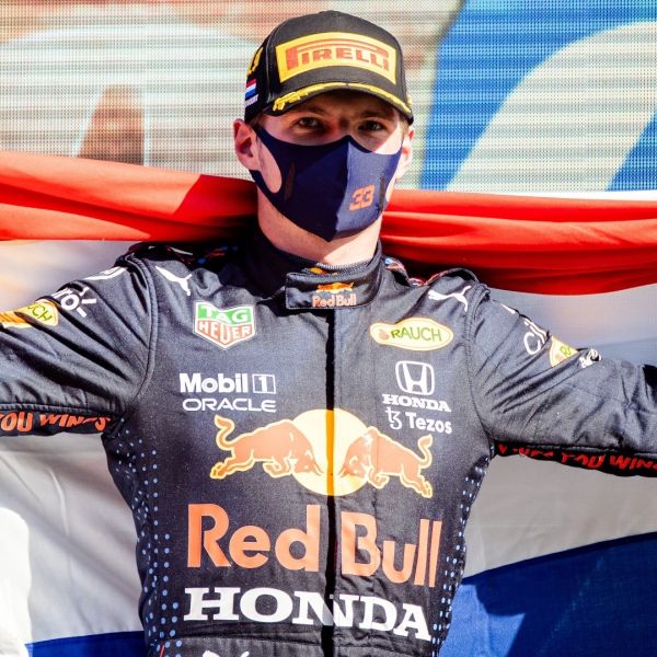 Max verstappen finale esso tankstation oranje