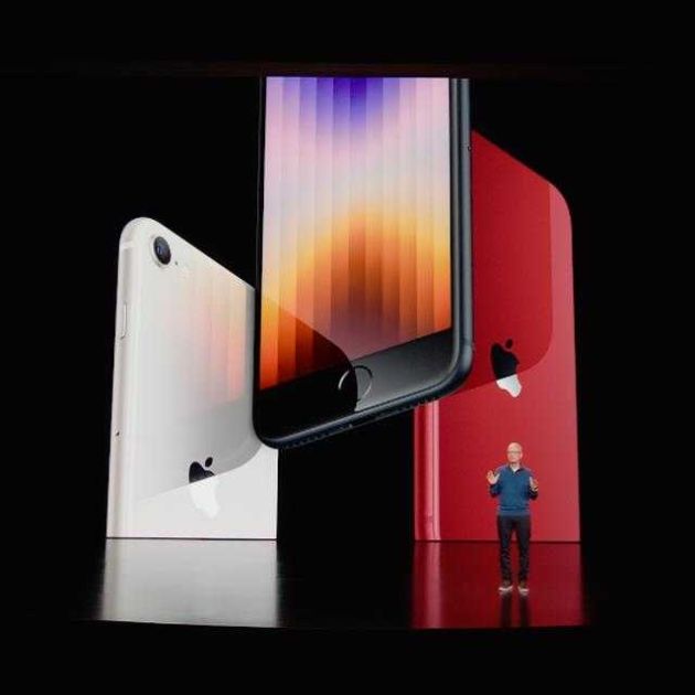 Apple onthult goedkopere iphone en nieuw type mac computer