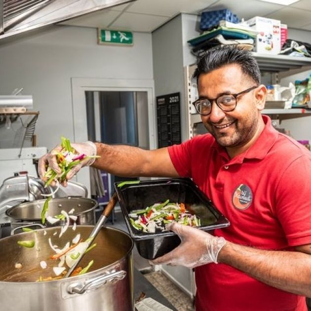 Pakistaans restaurant nieuwkoop naveed malik
