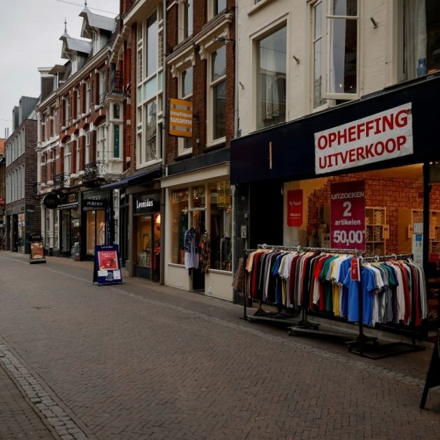 Winkelstraat utrecht uitverkoop coronacrisis