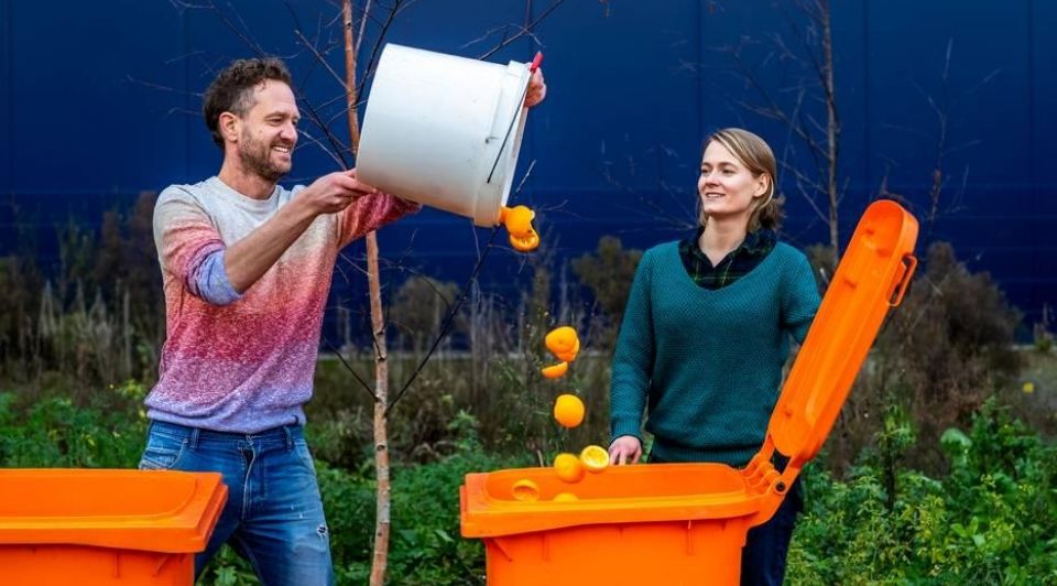 Bas van Abel De Clique maakt nieuwe lokale producten van restafval