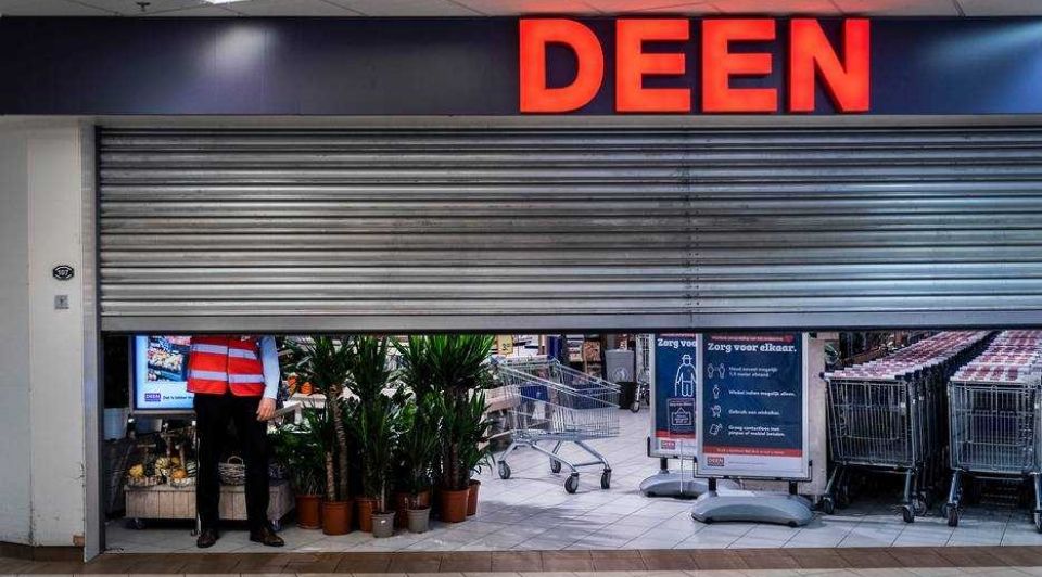Deen supermarkt winkel retail AH Dekamarkt Vomart