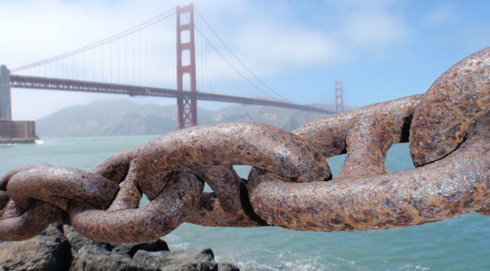 Golden Gate Bridge ketting lockdown stephen leonardi unsplash