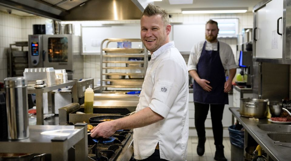 Nick Spoolder Bentelo café restaurant ijssalon