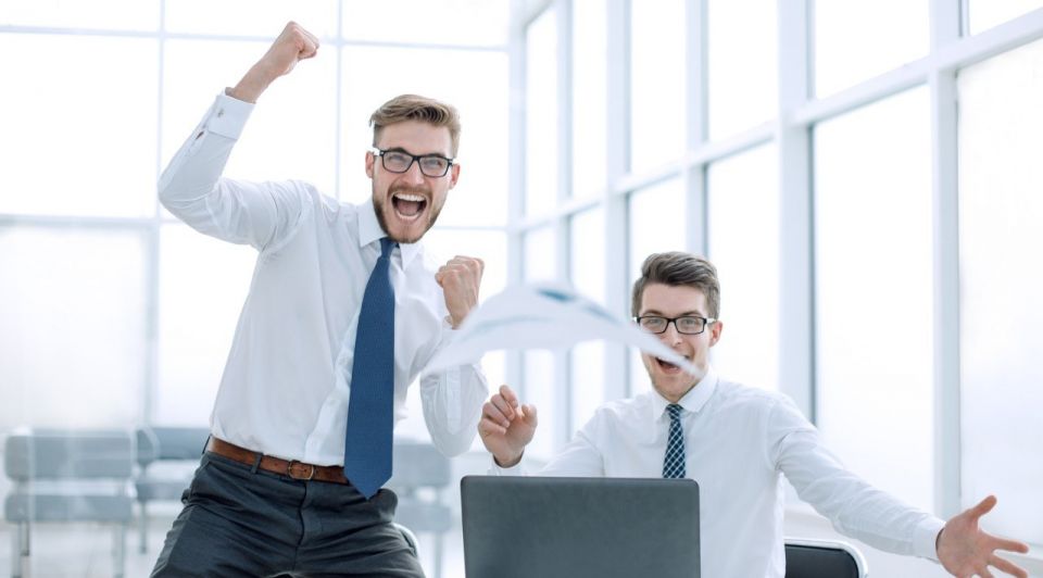 Office kantoor bedrijf personeel sales shutterstock