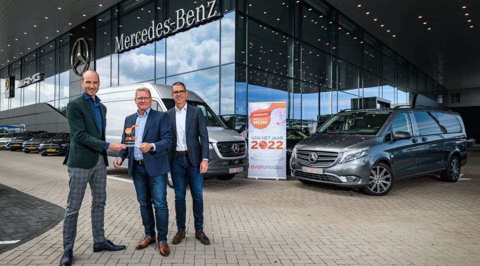 Bestelauto evofenedex mercedes benz uitreiking