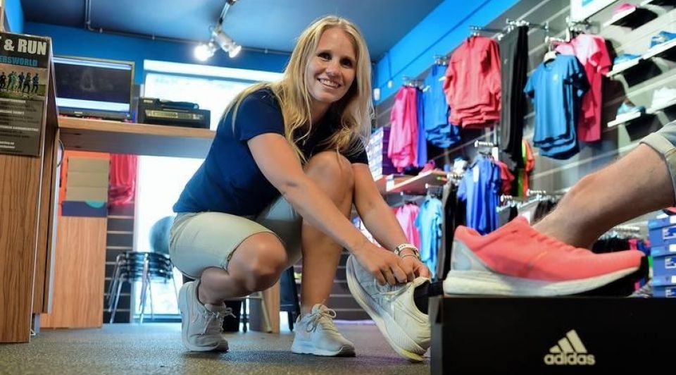 Hardloop schoenen joggen kleding kopen voorraden winkeliers ondernemers
