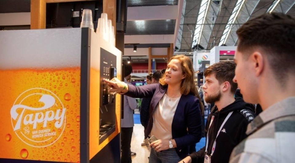 Horeca trends horecava bierautomaat personeelstekort restaurantketens selfservice