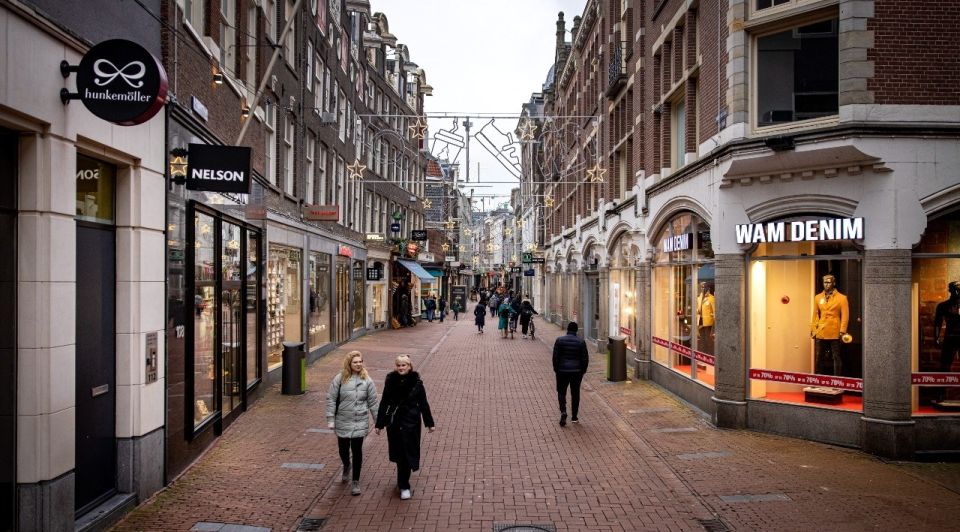 Lockdown winkelstraat leeg maatregelen