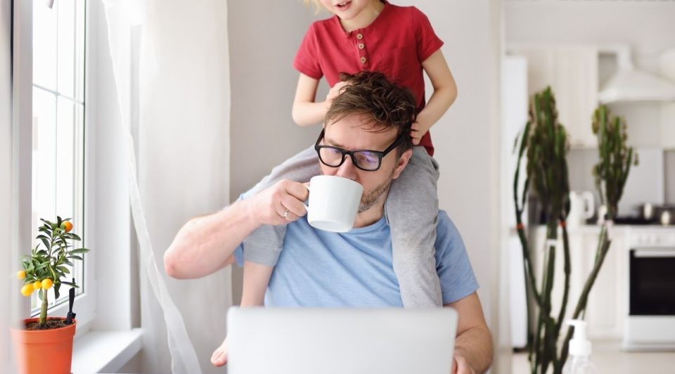 Thuiswerken gezin kinderen