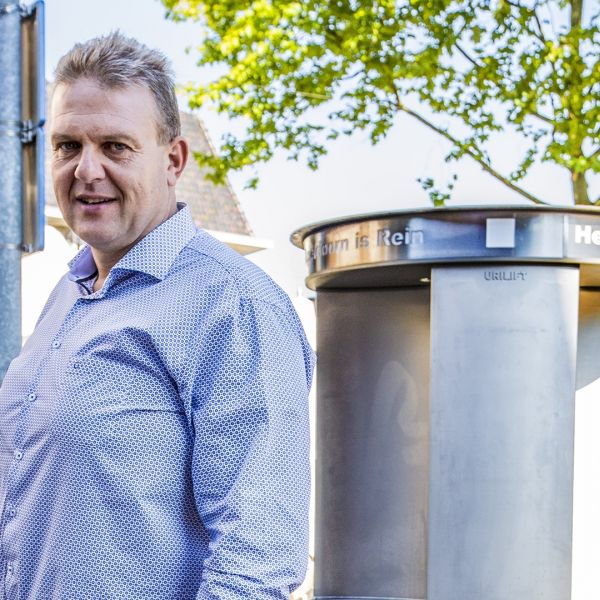 Marco schimmel vrouwenurinoir Apeldoorn
