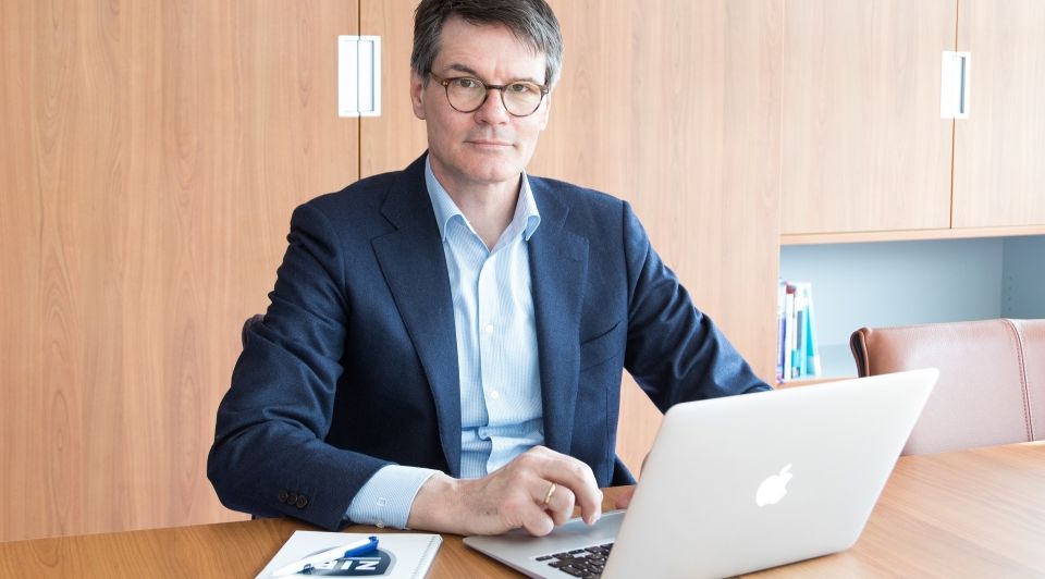 Foto werkplek Coos van den Ouden
