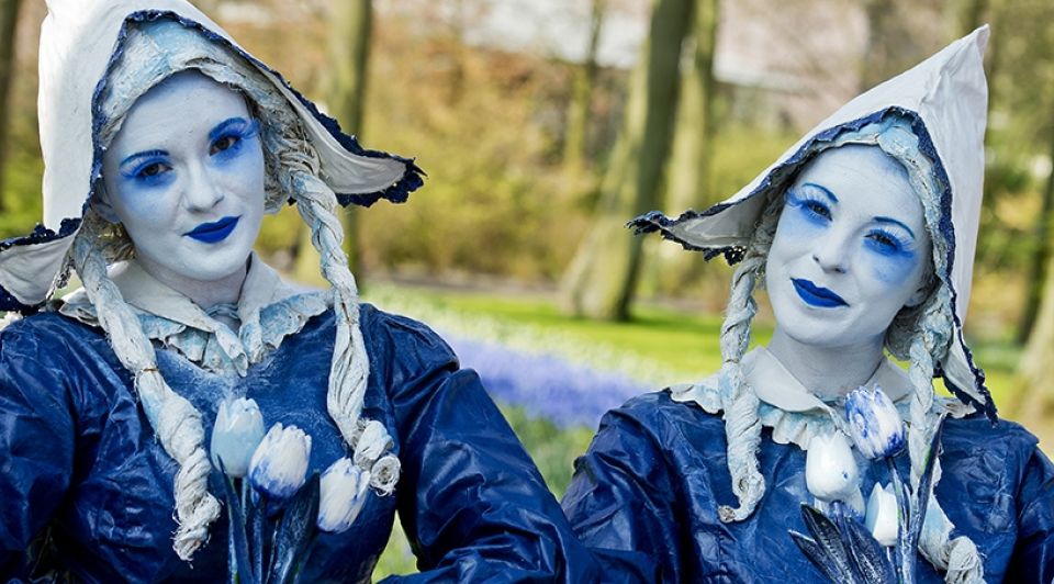 Living Statues