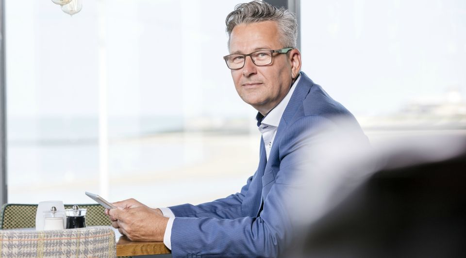 PZ EXPER Tcolumn Michel Meeuwse