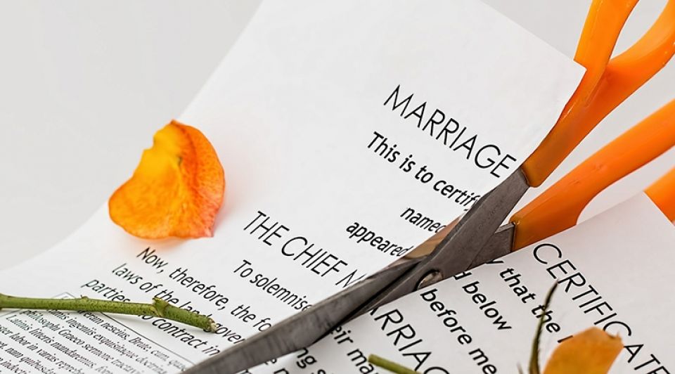 Divorce 619195 1920