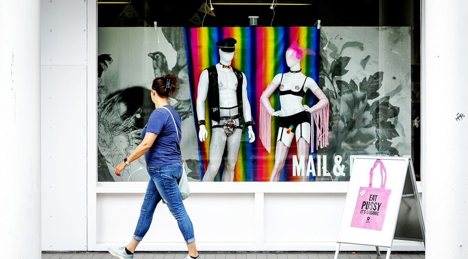 Pinkwashing pride bedrijven marketing 1