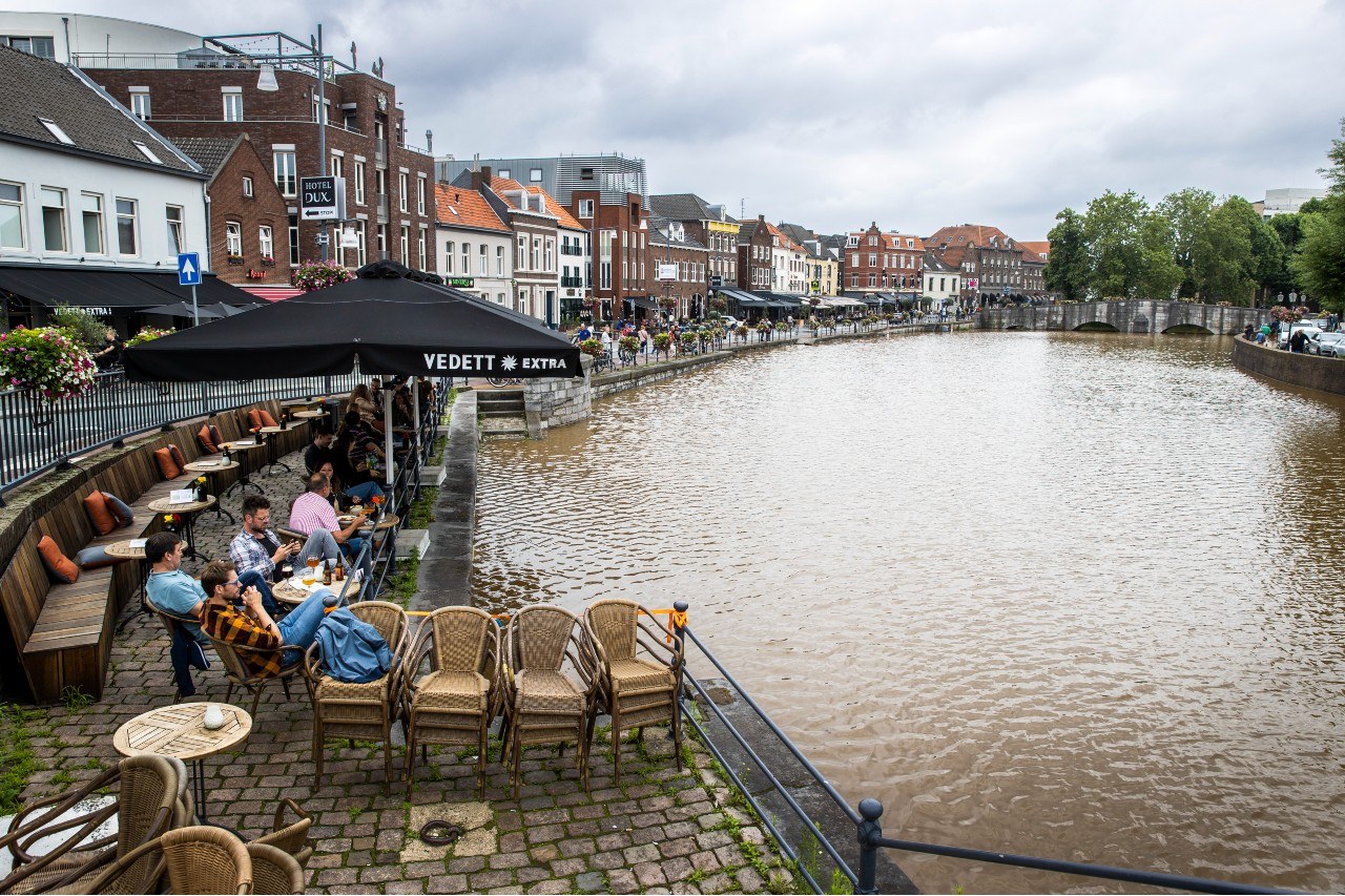 roermond terras overstroming watersnood